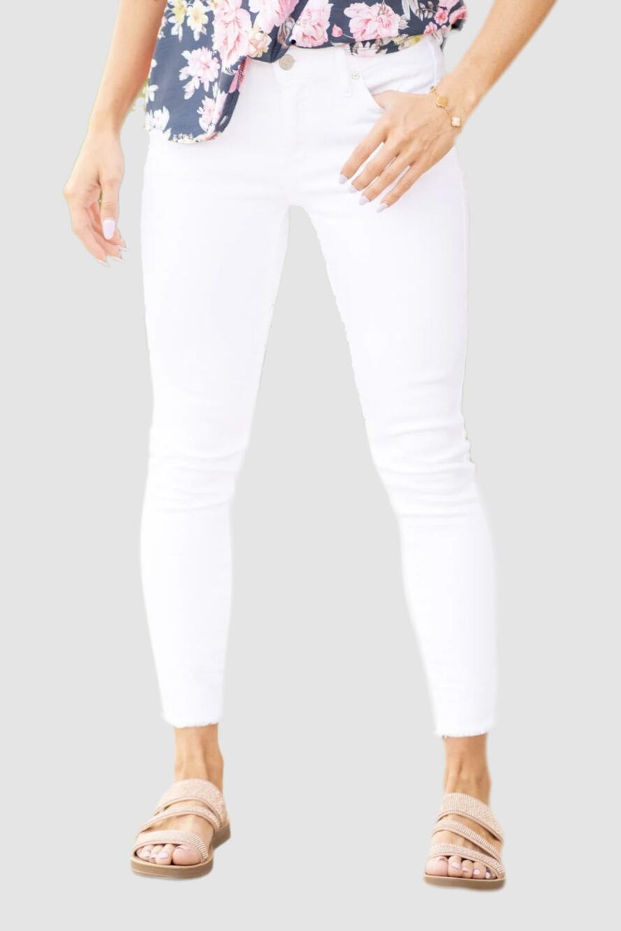 KANCAN Women's Alana Ankle Skinny Jeans Size 27 White Raw Hem Mid Rise NWT